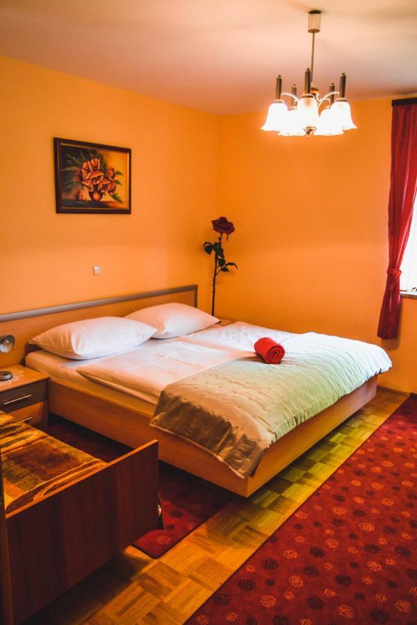 Apartmaji Krebs Mezica エクステリア 写真