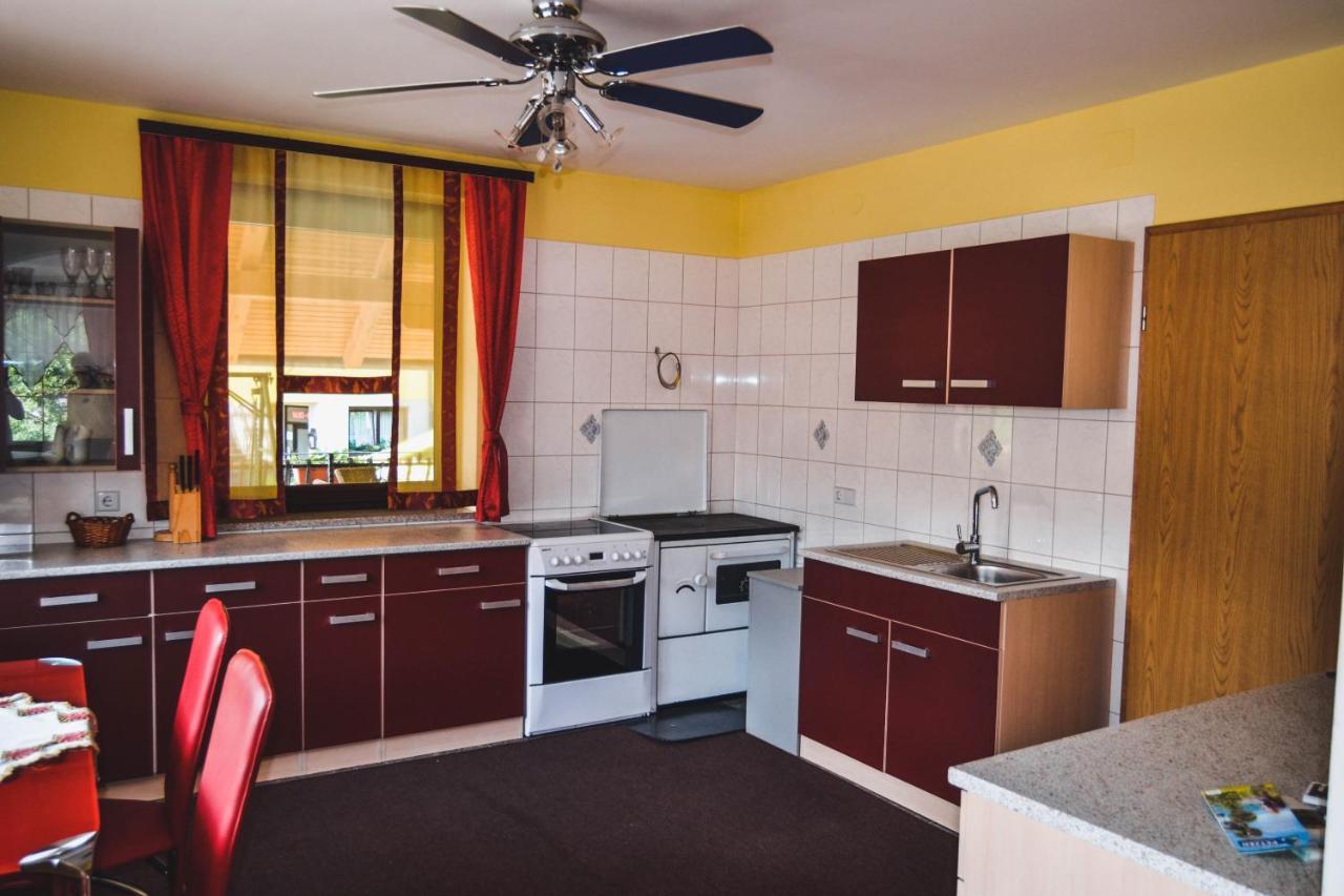 Apartmaji Krebs Mezica エクステリア 写真